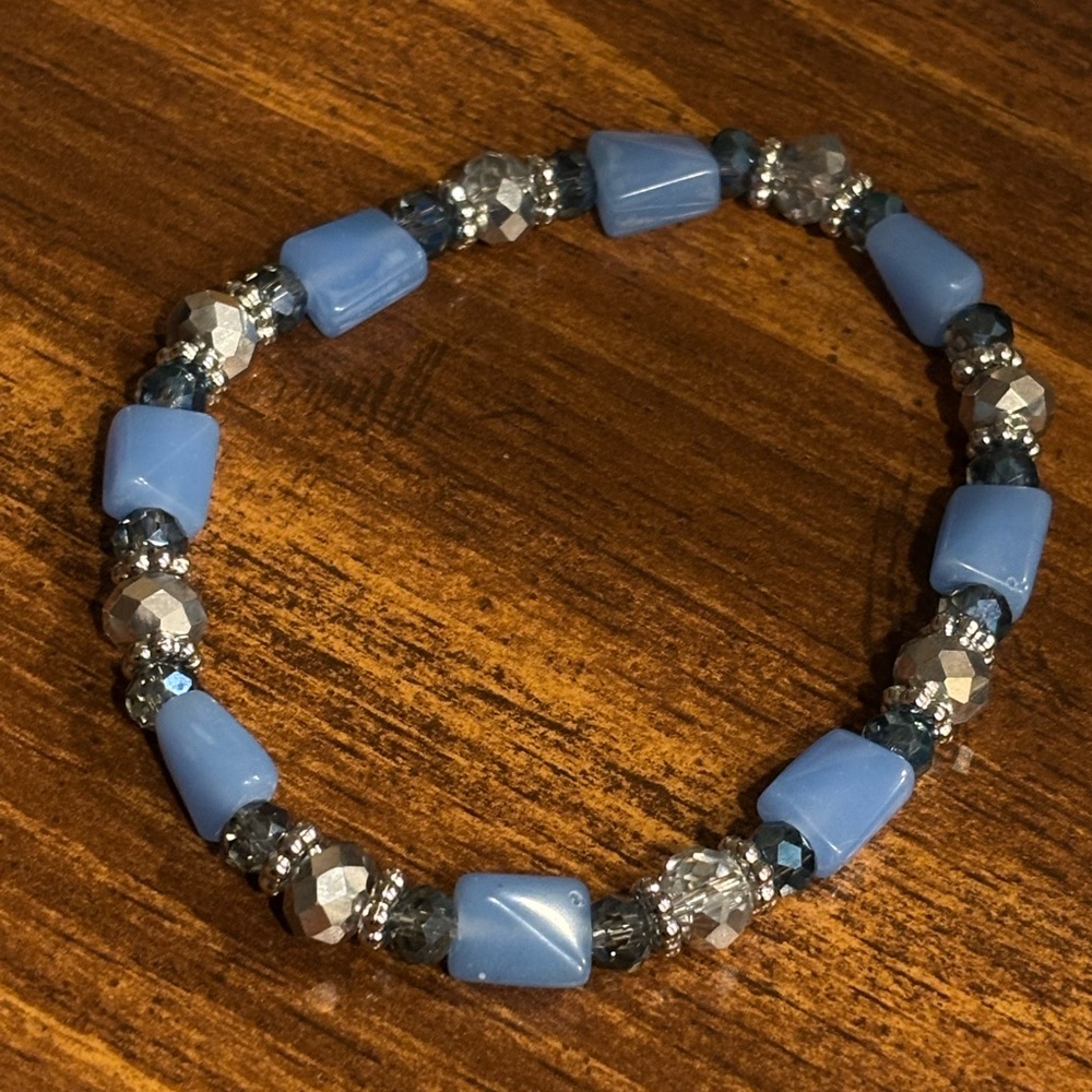 Light Blue Beaded Stretch Bracelet with Silver Accents